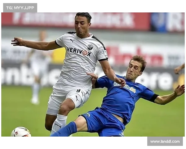 埃因霍温正式签下弗赖堡后卫西尔迪利亚 强化防线阵容